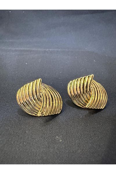 HERA Asymmetrical Earrings