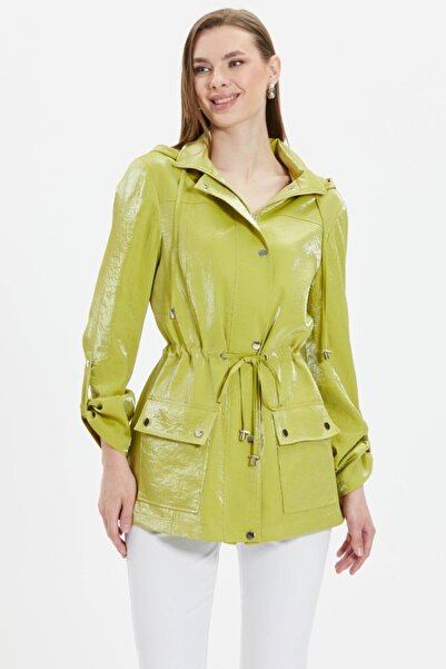 Selen Giyim Beli Büzgülü Kendinden Parlak Dıştan Cep Trençkot