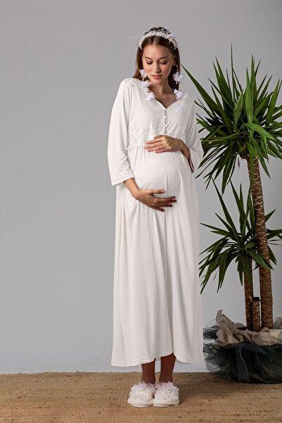 ByLohusa Effortt Ecru Lace Maternity Maternity Nightgown