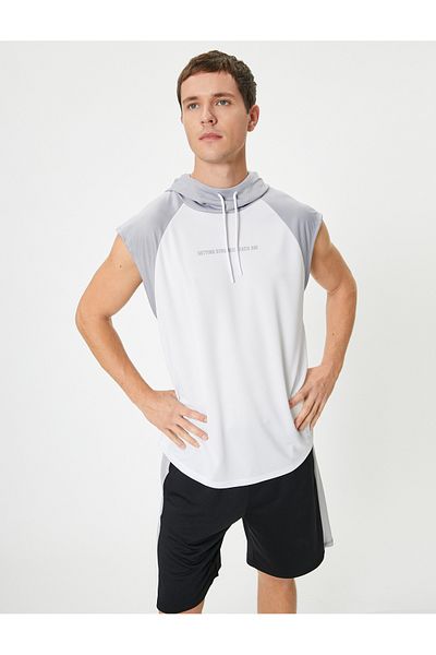 Koton Ärmelloses Sport-T-Shirt mit Kapuze – Aufdruck „Slogan“