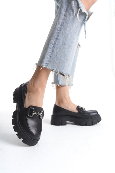 akınabella Front Buckle Loafer Shoes with Thick Soles