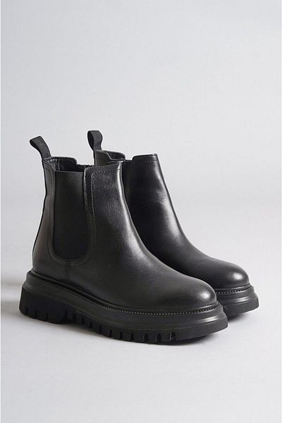 Deripabuc Genuine Leather Black Women's Serrated Sole Leather Boots Trc-216575