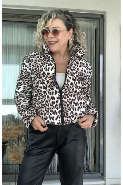Dila Butik Leopar Desenli  Şişme Mont