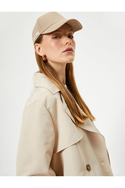 Koton Kısa Trençkot Ters Kruvaze Yaka Kemer Detaylı Cepli Rüzgar Kapaklı