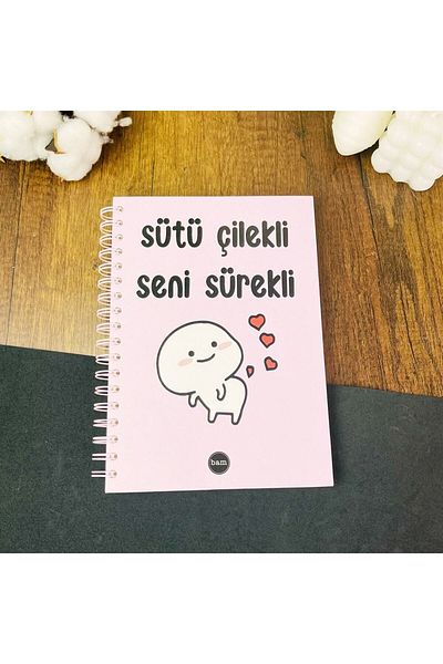 hediyeofisi دفتر ملاحظات حلزوني مخطط بتصميم دائم من Milk Strawberry You