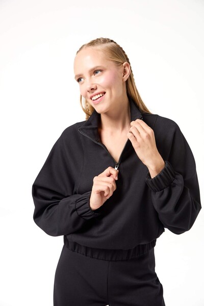 Evermade Dik ve Fermuarlı Yaka Beli Lastikli Sweatshirt