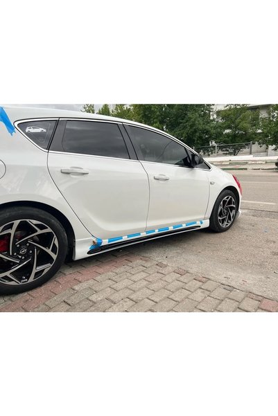 HasAkman Opel Astra J Kanallı Yan Marşpiyel Seti Mat Siyah Plastik