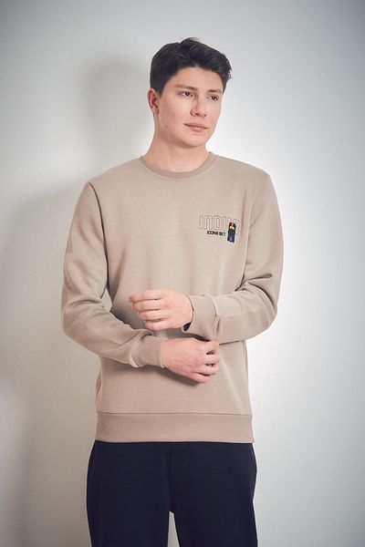 Fulla Moda Суитшърт с бродирани надписи с три нишки