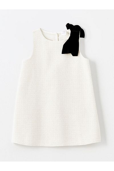 LC Waikiki LCW baby Ecru Crew Neck Dobby Αμάνικο φόρεμα για κοριτσάκι