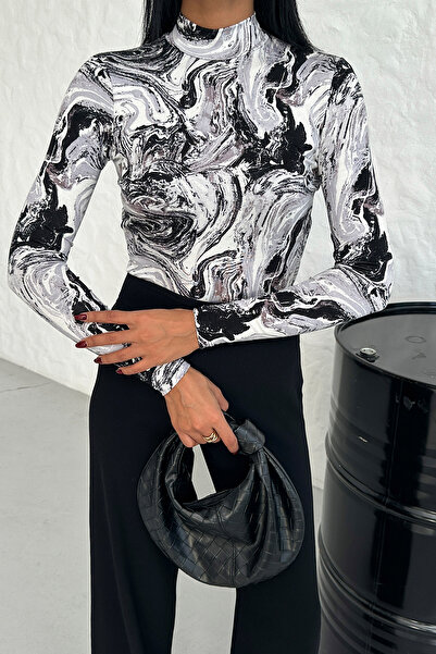 LACHT Dámská halenka s vysokým límcem a dlouhým rukávem ve vzoru Black Wave ze nové sezóny.