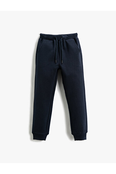 Koton Basic-Jogger-Jogginghose mit gebundener Taille