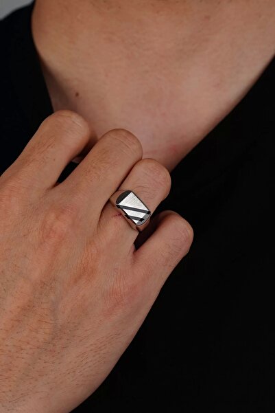 Arpaş 14 Ayar Beyaz Altın Çizgili Erkek Yüzüğü 693