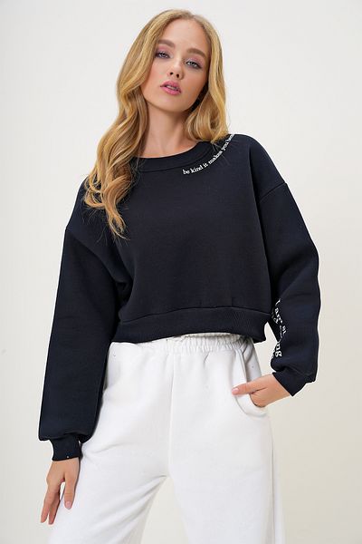 Trend Alaçatı Stili Schwarzes Damen-Sweatshirt mit Rundhalsausschnitt, Ärmeln und Kragen, detailliert bedruckt, drei Fäden, ALC-X13178