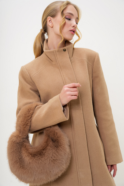 Trend Alaçatı Stili Kadın Sütlü Kahve Tüylü Suni Kürük Omuz Çantası ALC-X13247