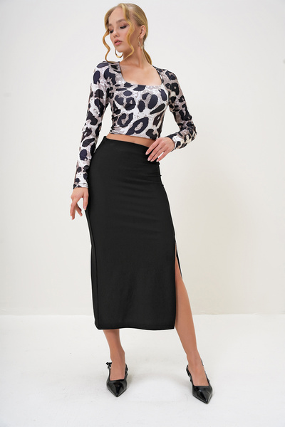 Trend Alaçatı Stili Black Ottoban Fabric Midi Skirt - Elastic Waist and Slit Alc-X13183