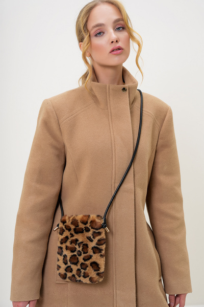 Trend Alaçatı Stili Kadın Leopar Deri Kordonlu Mıknatıs Kapamalı Suni Kürk Telefon Çantası ALC-X13249