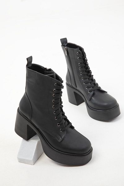 SOHO Women's Black Boots - 19985 Model Bootie