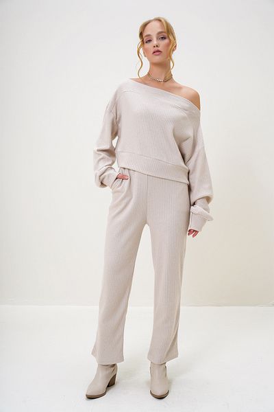 Trend Alaçatı Stili Women's Stone Interlock Fabric Madonna Collar Crop Sweat and Elastic Leg Trousers Set Alc-X13075