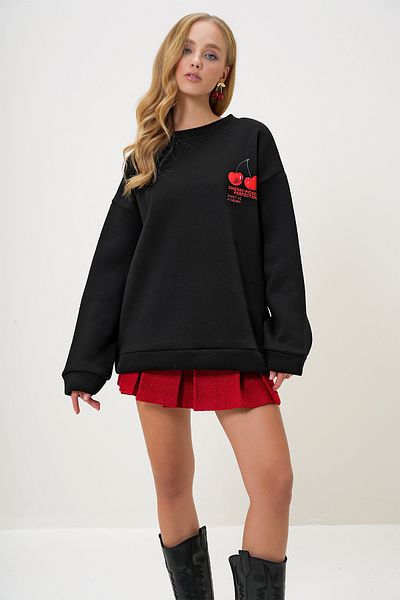 Trend Alaçatı Stili Damen-Sweatshirt mit schwarzem Kirschmuster und 3 Fäden – Rundhalsausschnitt ALC-X13151