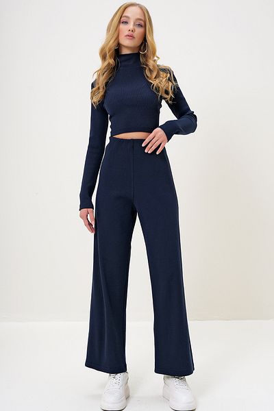 Trend Alaçatı Stili Női sötétkék állógallér Camisole Crop blúz és nadrág szett ALC-X13058