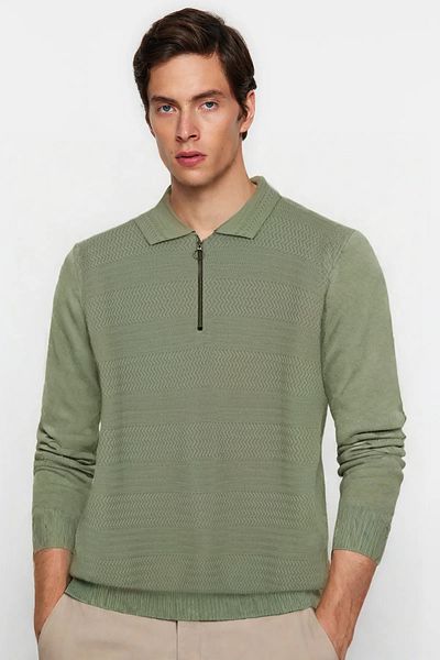 Trendyol Collection Hellgrüner, schmal geschnittener Strickpullover mit Rundhalsausschnitt TMNAW25KZ00031
