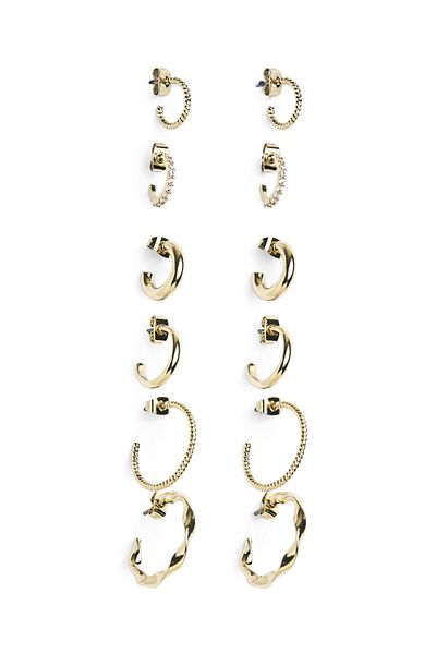 PIECES LADIES HOOP OHRRINGS 6ER-PACK 
 
 GRÖSSE: 
 1: Ø 11 mm, B 1 mm 
 2: Ø 10 mm, B 1 mm 
 3: Ø 20 mm, B 2 mm 
 4: Ø 1