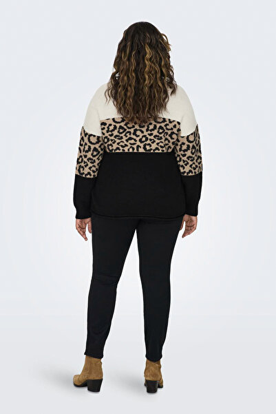 Only Carmakoma Knitted sweater CARJADE ANIMAL LS O-NECK KNT