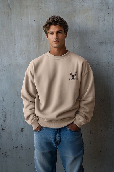 Trendyol Collection Beiges, langärmliges, übergroßes Sweatshirt mit Tierstickerei - Tmnaw24Sw00164