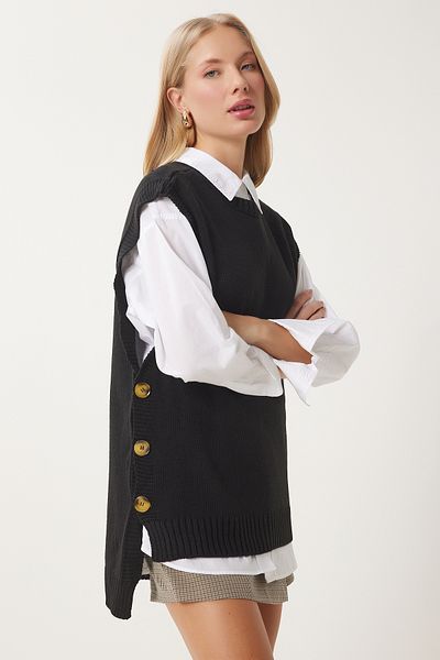 Happiness İstanbul Woman's Black Crew Neck Buttoned Knit Suede YG00100