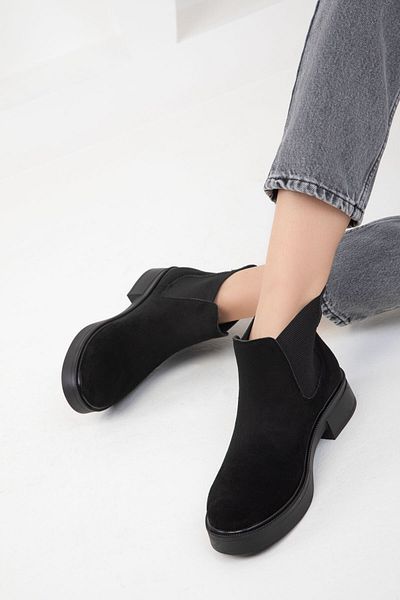 SOHO Black Suede Women's Boots & Booties 18371