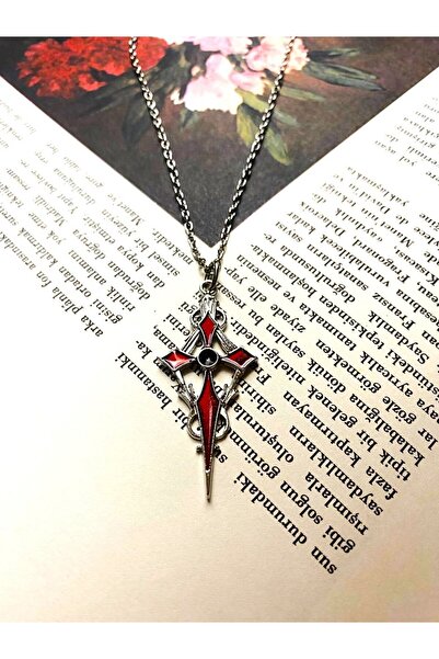 Herşey Nota Gümüş Kaplama Kırmızı Mineli Gotik Haç Kolye