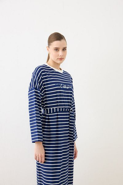 MVStore ROCHIE DE DĂME CU DETALII DE BRODATĂ ÎN FATA