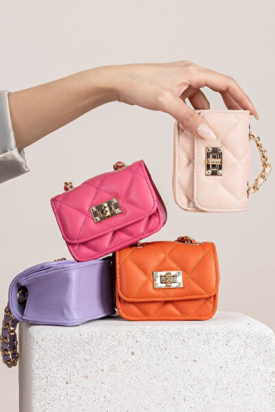 Nas Bag حقيبة يد ومحفظة صغيرة مبطنة - تفاصيل سلسلة، جلد أسود لامع