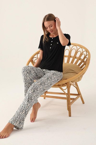 Arnetta Short Sleeve Summer Women's Pajamas Set with Buttoned Neck Lace Detail, 100% Cotton