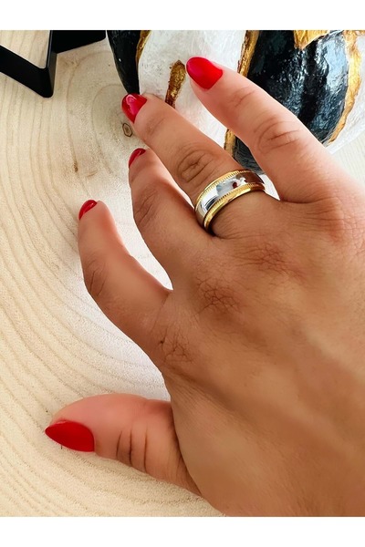 ACAR TAKI خاتم زفاف من الفولاذ بتفاصيل شريطية ذهبية وفضية رقم 7 ACR2918