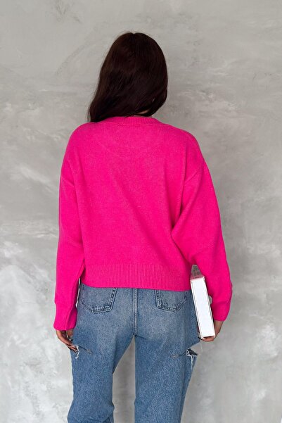 FEMELLE Women's Fuchsia Standard Size Pearl Button Short Knitwear Cardigan