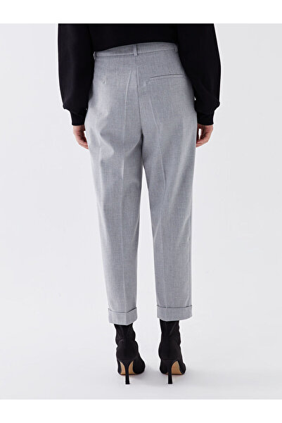 LC Waikiki Kényelmes szabású női sárgarépa nadrág