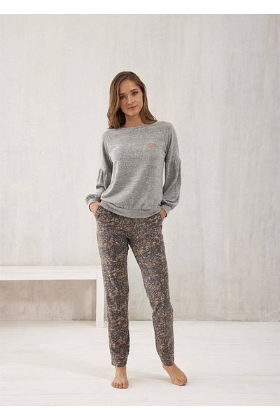 Relax Mode Women's Thermal Pajama Set - 10558