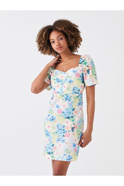 LC Waikiki Rochie de damă din poplin cu mâneci scurte cu model de guler inimă de sezon nou - S3GV83Z8