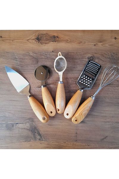 umut züccaciye 5 Piece Bamboo Handle Kitchen Set Whisk Grater Strainer