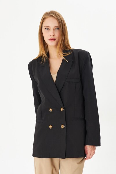 Irmak Kerekli سترة بليزر سوداء كبيرة الحجم بأزرار للنساء 2025-t0103