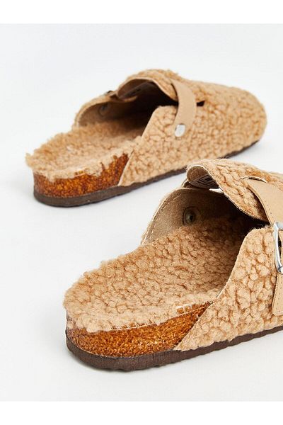 LC Waikiki Γυναικείες παντόφλες σπιτιού LCW STEPS βελούδινες
