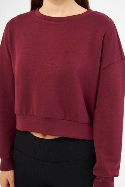 Chandraswear Claret Red Women's Long Sleeve Crop Sweatshirt - Gobi