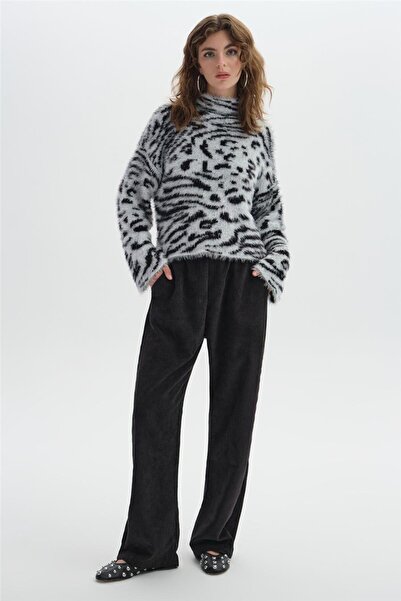 SHERIN Black Turtleneck Knitwear Sweater