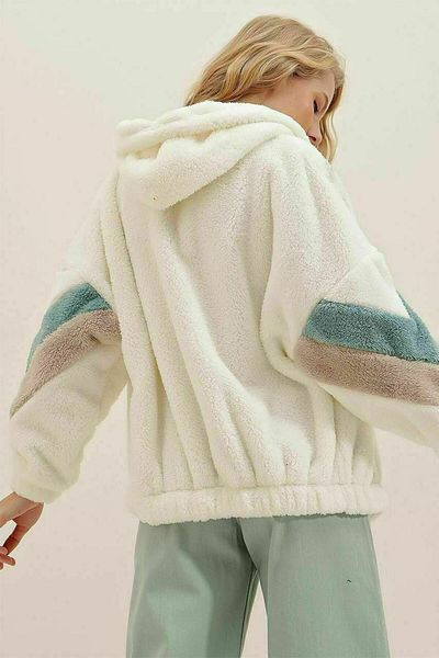 TOPSHOW White Print Plush Jacket