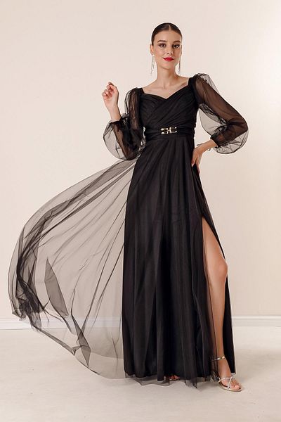 By Saygı Langes, drapiertes, gefüttertes Tüllkleid in Steinoptik mit V-Ausschnitt vorne und hinten an der Taille