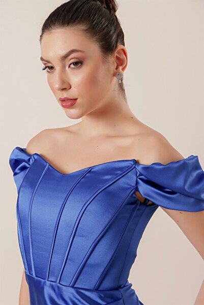 By Saygı Dlouhé saténové šaty s kosticemi na boku