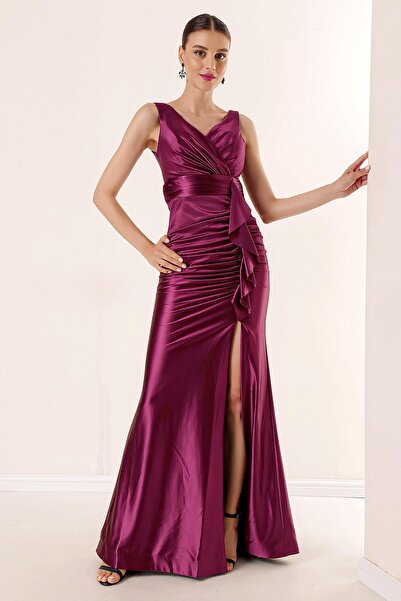 By Saygı Rochie lungă din satin, căptușită cu volan în față