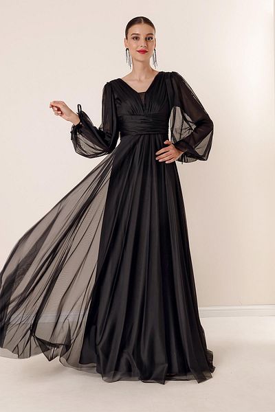 By Saygı Langes, drapiertes, gefüttertes Tüllkleid mit V-Ausschnitt vorne und vorne hinten