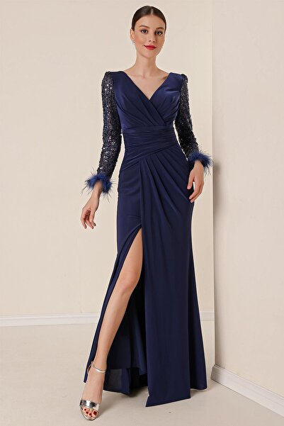 By Saygı Dlouhé šaty s podšívkou z lycry - dvojitý límec, nařasený a detail flitrového peří